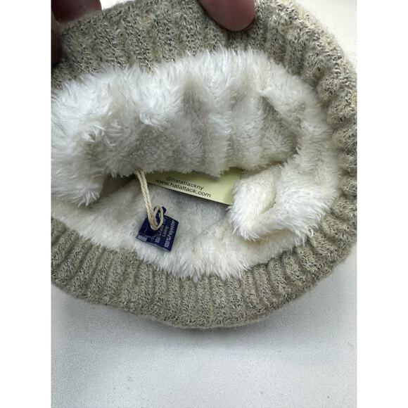 Hat Attack Ribbed City Beanie Oat Faux Fur Lined Ribbed One Size NWT - Picture 3 of 4